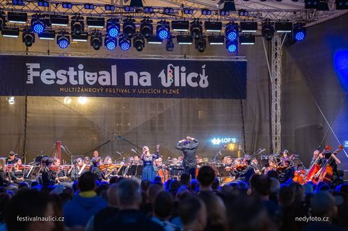Festival na ulici 2026 startuje už v pátek. Letos se poprvé stěhuje do DEPA