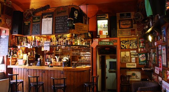 Zach's Pub